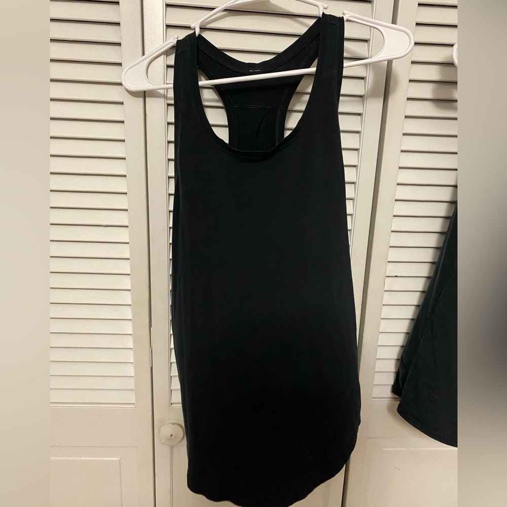 Lululemon Bundle Of 4 Tanks Size 6/8 - image 7